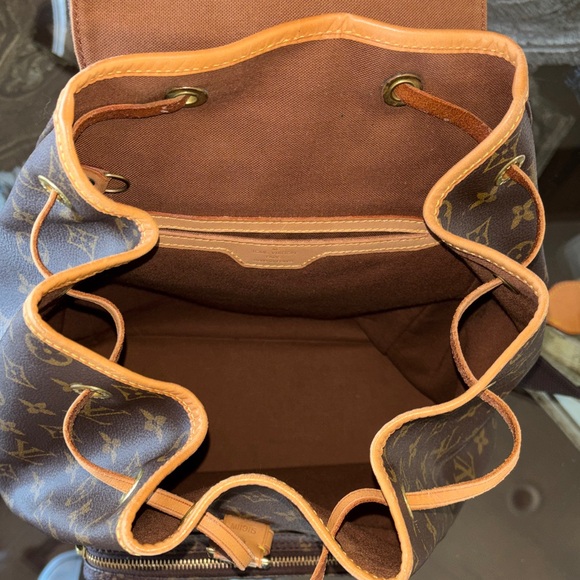Louis Vuitton Montsouris Monogram Backpack. Includes organizational insert main image 5